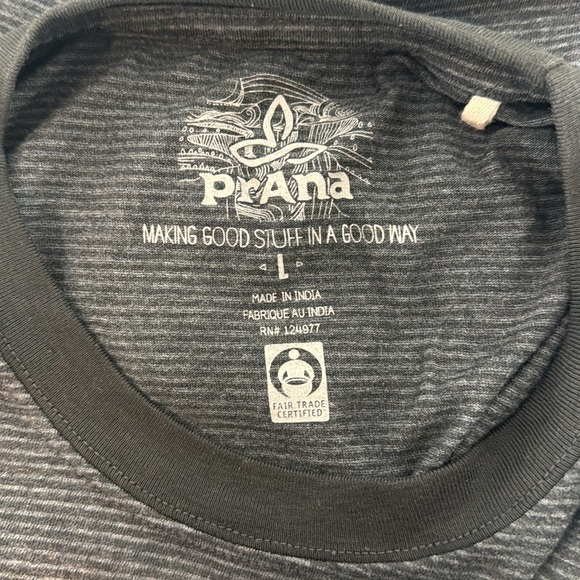 Men’s Large Prana T Shirt Charcoal with Grey stripe Cotton Super comfy! - Picture 4 of 4